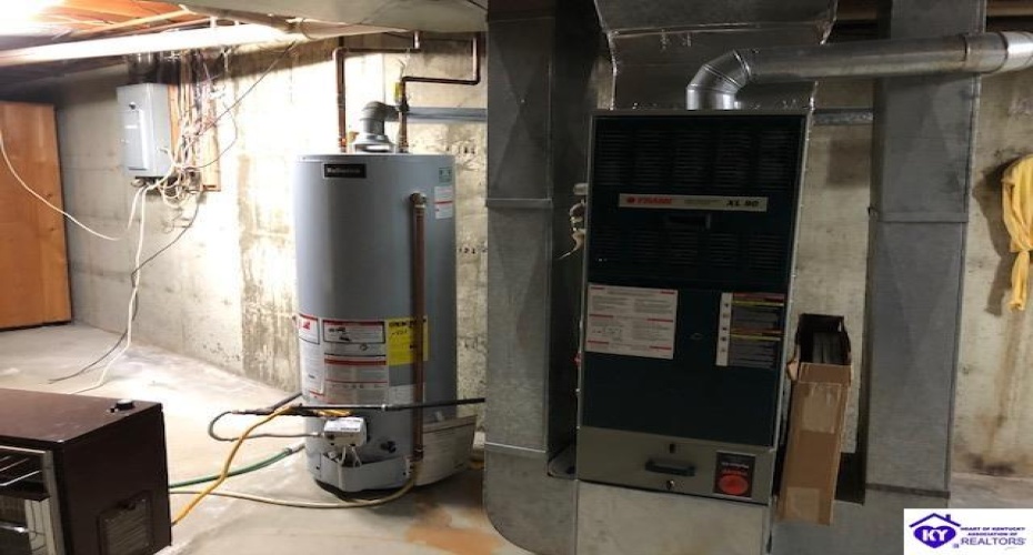 Beechwood Drive, Campbellsville, Kentucky 42718, ,2 BathroomsBathrooms,For Sale,Beechwood Drive,HK24003408