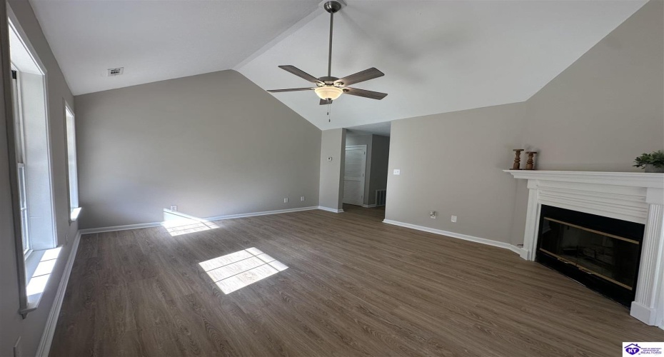 Hampton Road, Brandenburg, Kentucky 40108, ,2 BathroomsBathrooms,For Sale,Hampton Road,HK24003409