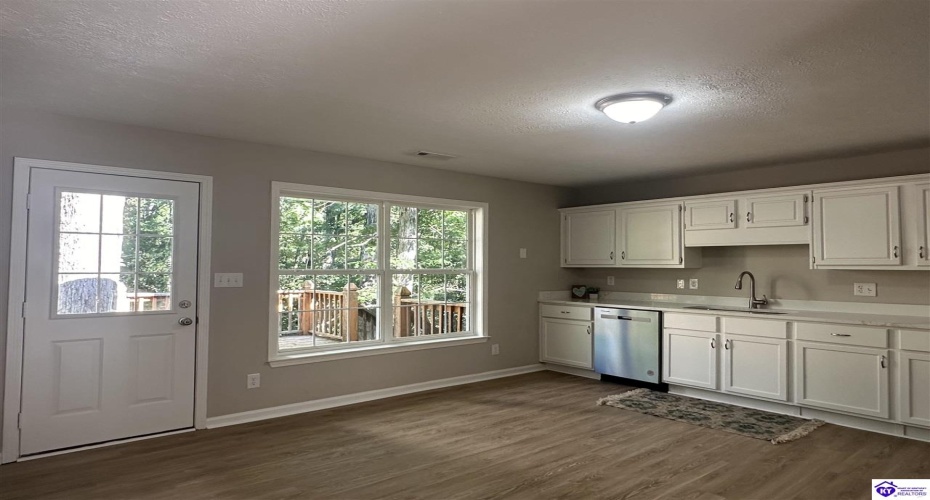 Hampton Road, Brandenburg, Kentucky 40108, ,2 BathroomsBathrooms,For Sale,Hampton Road,HK24003409