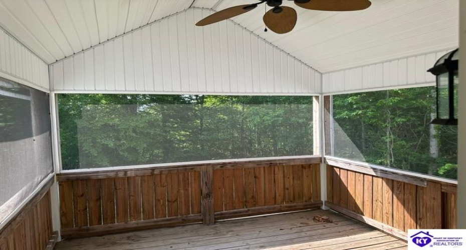 Tumbleweed Court, Elizabethtown, Kentucky 42701, ,2 BathroomsBathrooms,For Sale,Tumbleweed Court,HK24001695