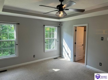 Tumbleweed Court, Elizabethtown, Kentucky 42701, ,2 BathroomsBathrooms,For Sale,Tumbleweed Court,HK24001695