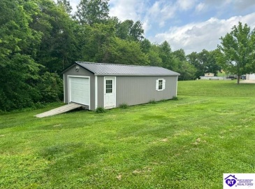 Tumbleweed Court, Elizabethtown, Kentucky 42701, ,2 BathroomsBathrooms,For Sale,Tumbleweed Court,HK24001695