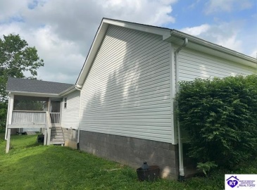 Tumbleweed Court, Elizabethtown, Kentucky 42701, ,2 BathroomsBathrooms,For Sale,Tumbleweed Court,HK24001695