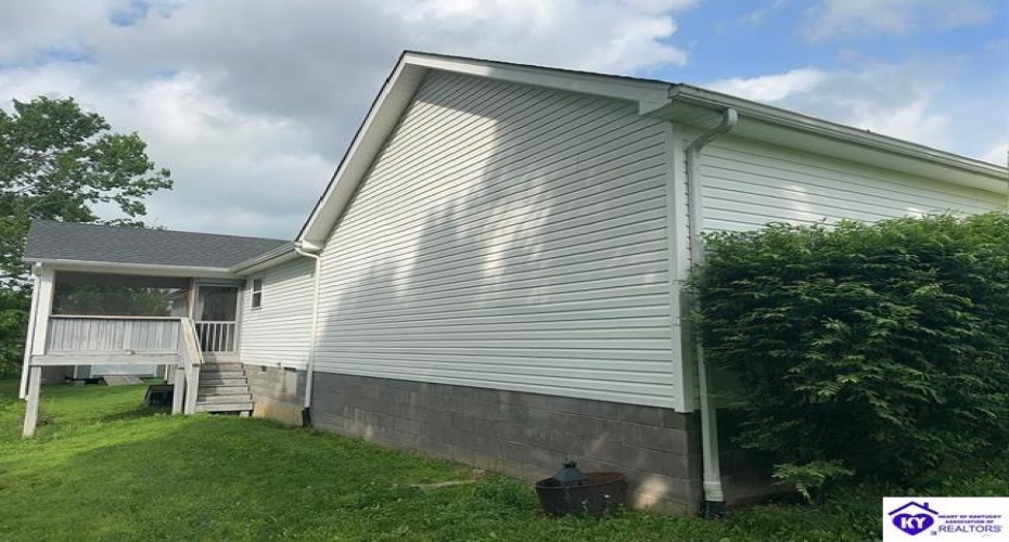 Tumbleweed Court, Elizabethtown, Kentucky 42701, ,2 BathroomsBathrooms,For Sale,Tumbleweed Court,HK24001695