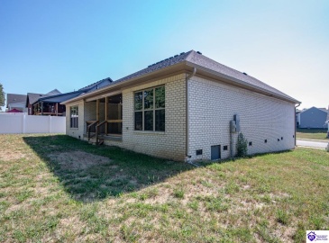 Summit Creek Drive, Elizabethtown, Kentucky 42701, ,2 BathroomsBathrooms,For Sale,Summit Creek Drive,HK24003414