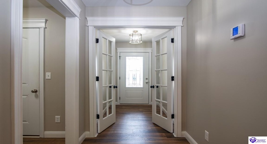 Summit Creek Drive, Elizabethtown, Kentucky 42701, ,2 BathroomsBathrooms,For Sale,Summit Creek Drive,HK24003414