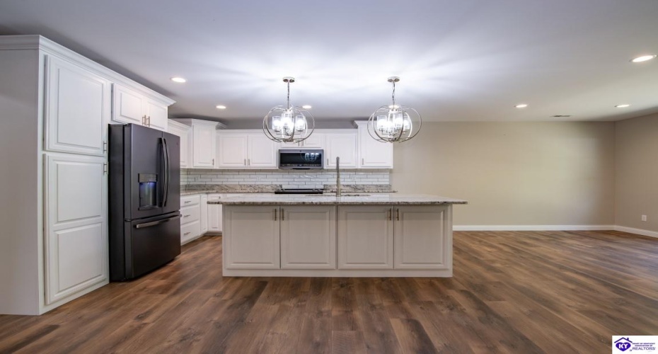 Summit Creek Drive, Elizabethtown, Kentucky 42701, ,2 BathroomsBathrooms,For Sale,Summit Creek Drive,HK24003414