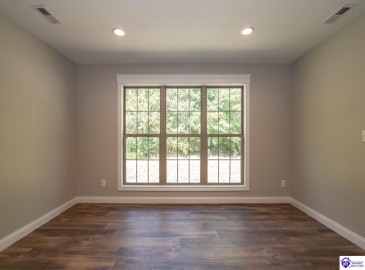 Summit Creek Drive, Elizabethtown, Kentucky 42701, ,2 BathroomsBathrooms,For Sale,Summit Creek Drive,HK24003414