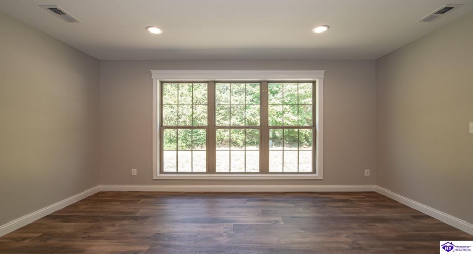 Summit Creek Drive, Elizabethtown, Kentucky 42701, ,2 BathroomsBathrooms,For Sale,Summit Creek Drive,HK24003414