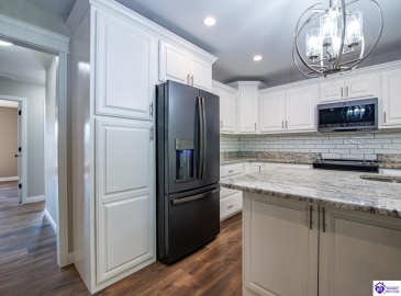 Summit Creek Drive, Elizabethtown, Kentucky 42701, ,2 BathroomsBathrooms,For Sale,Summit Creek Drive,HK24003414