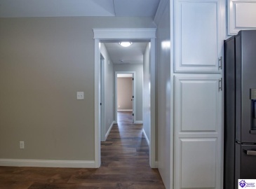 Summit Creek Drive, Elizabethtown, Kentucky 42701, ,2 BathroomsBathrooms,For Sale,Summit Creek Drive,HK24003414