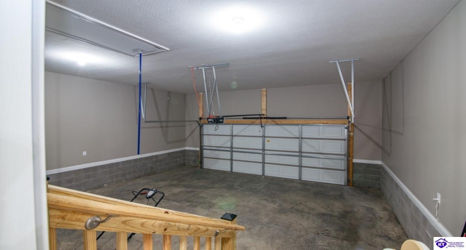 Summit Creek Drive, Elizabethtown, Kentucky 42701, ,2 BathroomsBathrooms,For Sale,Summit Creek Drive,HK24003414