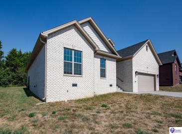 Summit Creek Drive, Elizabethtown, Kentucky 42701, ,2 BathroomsBathrooms,For Sale,Summit Creek Drive,HK24003414