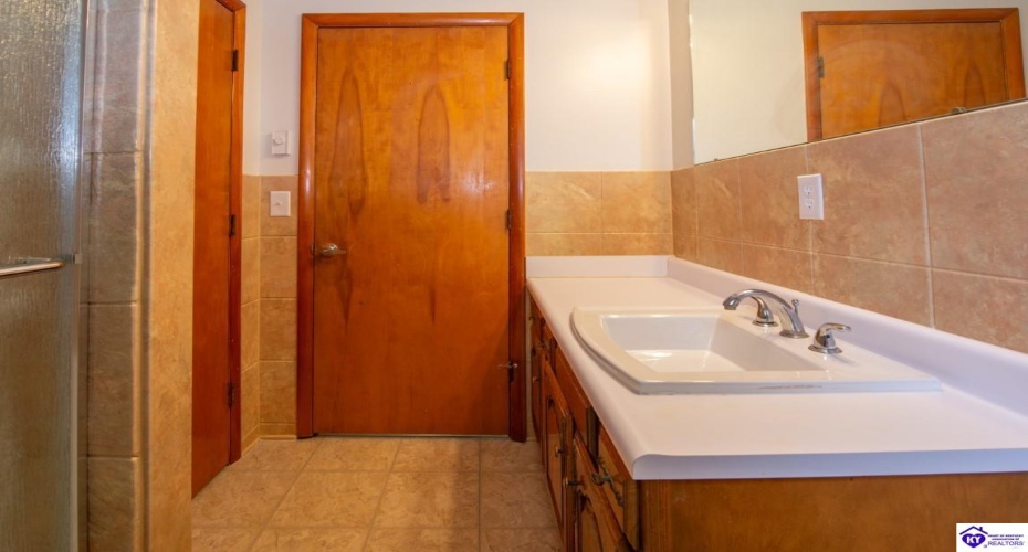 Sandy Hill Road, Guston, Kentucky 40142, ,2 BathroomsBathrooms,For Sale,Sandy Hill Road,HK24002568