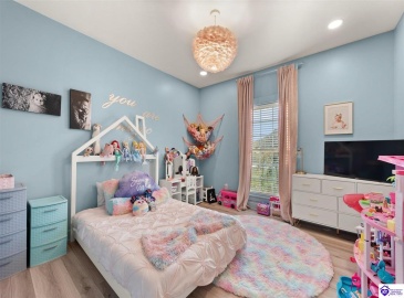 Three Wood Lane, Campbellsville, Kentucky 42718, ,3 BathroomsBathrooms,For Sale,Three Wood Lane,HK24003419