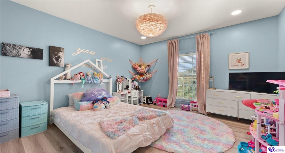 Three Wood Lane, Campbellsville, Kentucky 42718, ,3 BathroomsBathrooms,For Sale,Three Wood Lane,HK24003419