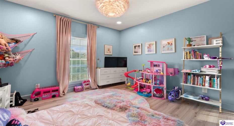 Three Wood Lane, Campbellsville, Kentucky 42718, ,3 BathroomsBathrooms,For Sale,Three Wood Lane,HK24003419