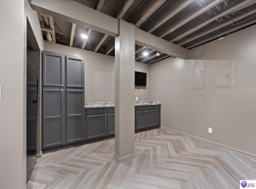 Three Wood Lane, Campbellsville, Kentucky 42718, ,3 BathroomsBathrooms,For Sale,Three Wood Lane,HK24003419