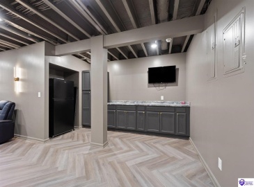 Three Wood Lane, Campbellsville, Kentucky 42718, ,3 BathroomsBathrooms,For Sale,Three Wood Lane,HK24003419