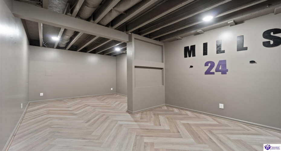 Three Wood Lane, Campbellsville, Kentucky 42718, ,3 BathroomsBathrooms,For Sale,Three Wood Lane,HK24003419