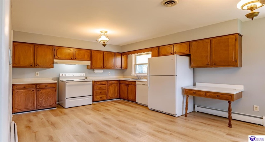 Walnut Hill Road, Elizabethtown, Kentucky 42701, ,2 BathroomsBathrooms,For Sale,Walnut Hill Road,HK24003420