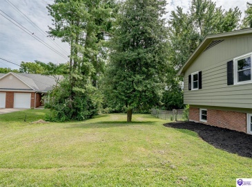 Walnut Hill Road, Elizabethtown, Kentucky 42701, ,2 BathroomsBathrooms,For Sale,Walnut Hill Road,HK24003420