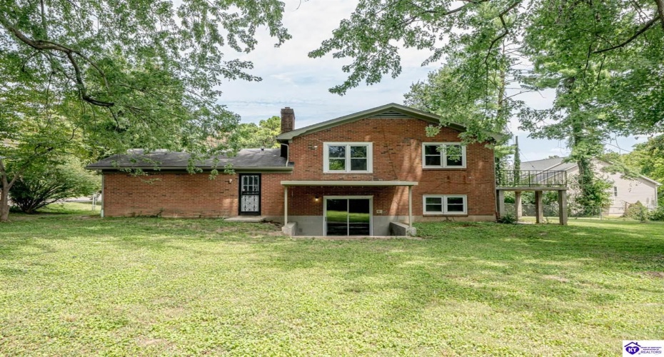 Walnut Hill Road, Elizabethtown, Kentucky 42701, ,2 BathroomsBathrooms,For Sale,Walnut Hill Road,HK24003420