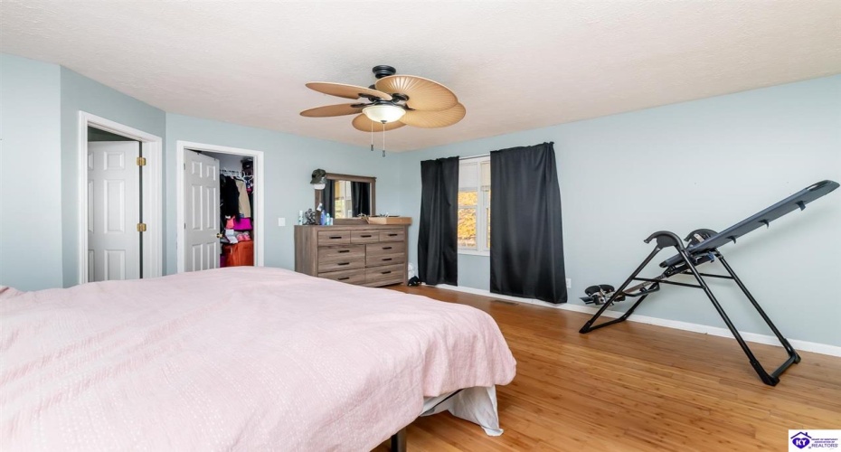 Doe Valley Parkway East, Brandenburg, Kentucky 40108, ,3 BathroomsBathrooms,For Sale,Doe Valley Parkway East,HK24003422