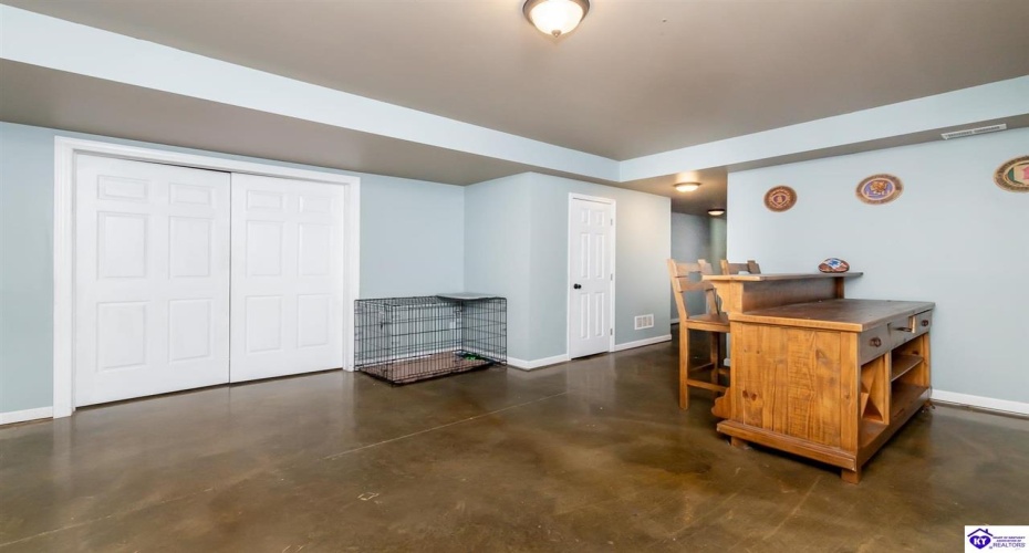 Doe Valley Parkway East, Brandenburg, Kentucky 40108, ,3 BathroomsBathrooms,For Sale,Doe Valley Parkway East,HK24003422