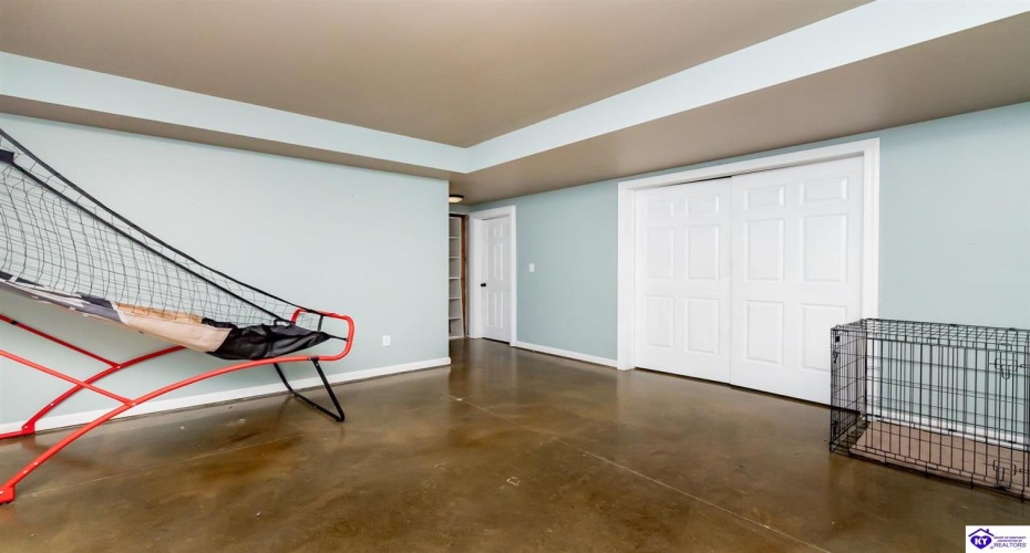 Doe Valley Parkway East, Brandenburg, Kentucky 40108, ,3 BathroomsBathrooms,For Sale,Doe Valley Parkway East,HK24003422