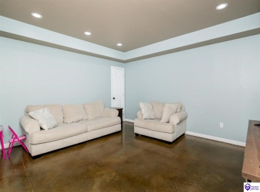 Doe Valley Parkway East, Brandenburg, Kentucky 40108, ,3 BathroomsBathrooms,For Sale,Doe Valley Parkway East,HK24003422