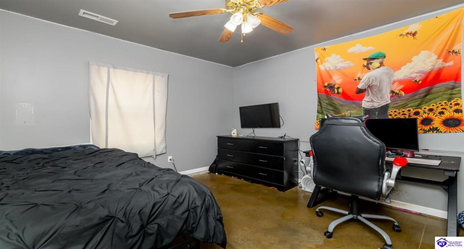 Doe Valley Parkway East, Brandenburg, Kentucky 40108, ,3 BathroomsBathrooms,For Sale,Doe Valley Parkway East,HK24003422