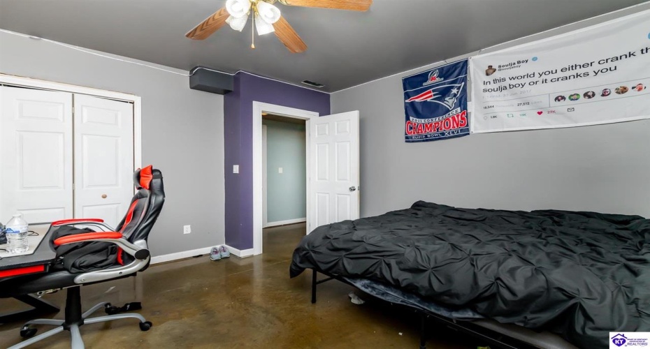 Doe Valley Parkway East, Brandenburg, Kentucky 40108, ,3 BathroomsBathrooms,For Sale,Doe Valley Parkway East,HK24003422