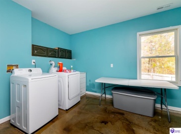 Doe Valley Parkway East, Brandenburg, Kentucky 40108, ,3 BathroomsBathrooms,For Sale,Doe Valley Parkway East,HK24003422