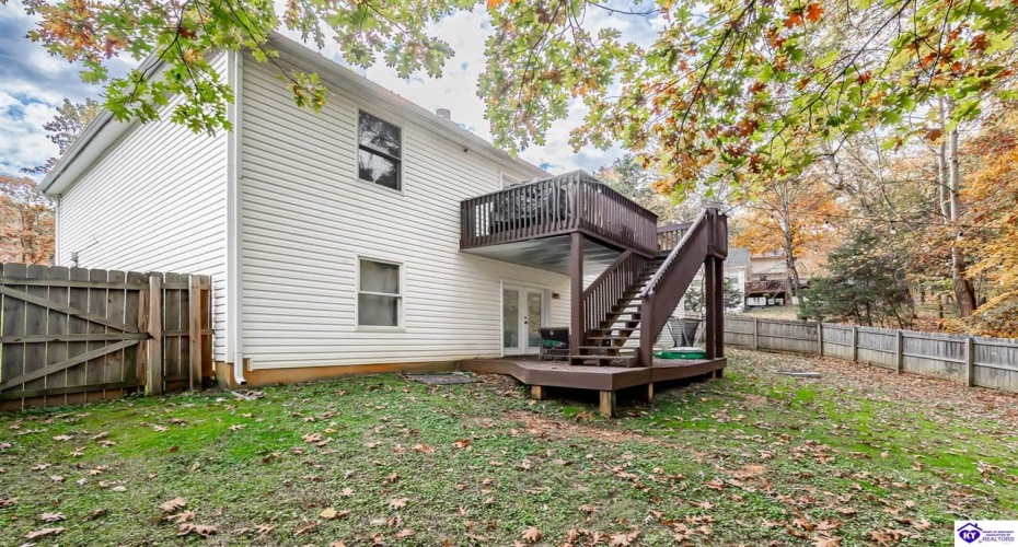 Doe Valley Parkway East, Brandenburg, Kentucky 40108, ,3 BathroomsBathrooms,For Sale,Doe Valley Parkway East,HK24003422