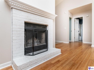 Doe Valley Parkway East, Brandenburg, Kentucky 40108, ,3 BathroomsBathrooms,For Sale,Doe Valley Parkway East,HK24003422