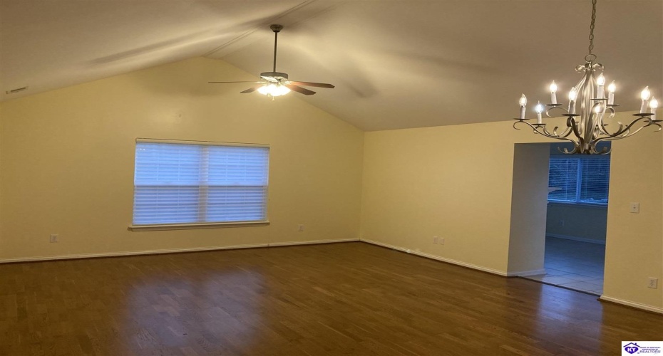 Legacy Court, Elizabethtown, Kentucky 42701, ,3 BathroomsBathrooms,For Sale,Legacy Court,HK24003428