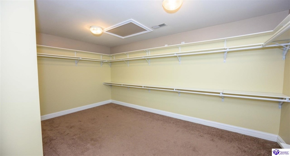 Tuscany Lane, Vine Grove, Kentucky 40175, ,4 BathroomsBathrooms,For Sale,Tuscany Lane,HK24003429