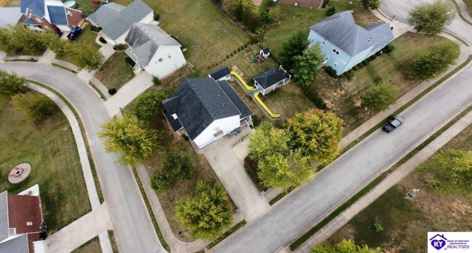 Tuscany Lane, Vine Grove, Kentucky 40175, ,4 BathroomsBathrooms,For Sale,Tuscany Lane,HK24003429