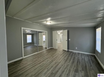 Centennial Avenue, Radcliff, Kentucky 40160, ,2 BathroomsBathrooms,For Sale,Centennial Avenue,HK24003434 Centennial Avenue, Radcliff, Kentucky 40160, ,2 BathroomsBathrooms,For Sale,Centennial Avenue,HK24003434