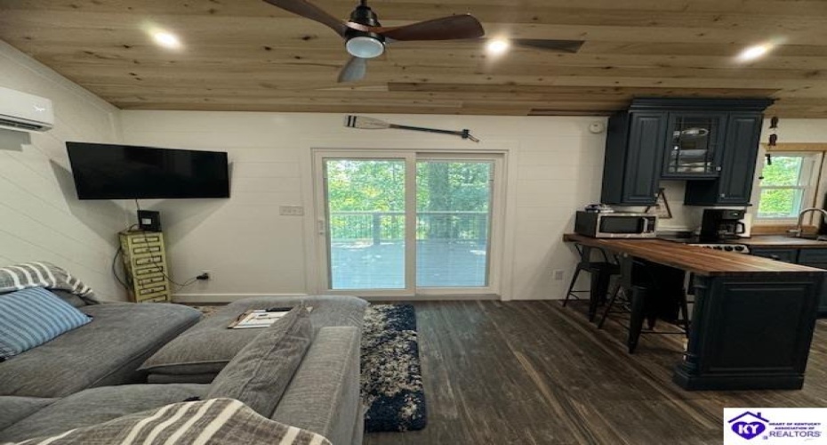 Rough River Resort, McDaniels, Kentucky 40152, ,1 BathroomBathrooms,For Sale,Rough River Resort,HK24003438