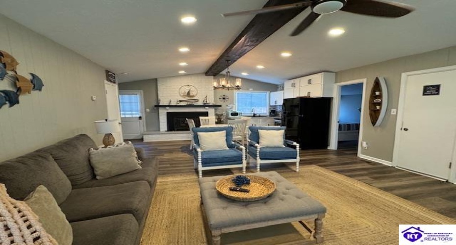 Rough River Resort, McDaniels, Kentucky 40152, ,2 BathroomsBathrooms,For Sale,Rough River Resort,HK24003440 Rough River Resort, McDaniels, Kentucky 40152, ,2 BathroomsBathrooms,For Sale,Rough River Resort,HK24003440