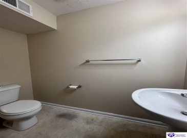 Twin Lakes Drive, Vine Grove, Kentucky 40175, ,3 BathroomsBathrooms,For Sale,Twin Lakes Drive,HK24003445 Twin Lakes Drive, Vine Grove, Kentucky 40175, ,3 BathroomsBathrooms,For Sale,Twin Lakes Drive,HK24003445