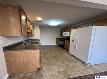 Twin Lakes Drive, Vine Grove, Kentucky 40175, ,3 BathroomsBathrooms,For Sale,Twin Lakes Drive,HK24003445 Twin Lakes Drive, Vine Grove, Kentucky 40175, ,3 BathroomsBathrooms,For Sale,Twin Lakes Drive,HK24003445