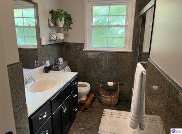 Lincoln Boulevard, Hodgenville, Kentucky 42748, ,1 BathroomBathrooms,For Sale,Lincoln Boulevard,HK24003446 Lincoln Boulevard, Hodgenville, Kentucky 42748, ,1 BathroomBathrooms,For Sale,Lincoln Boulevard,HK24003446