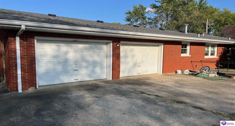 Lincoln Boulevard, Hodgenville, Kentucky 42748, ,1 BathroomBathrooms,For Sale,Lincoln Boulevard,HK24003446