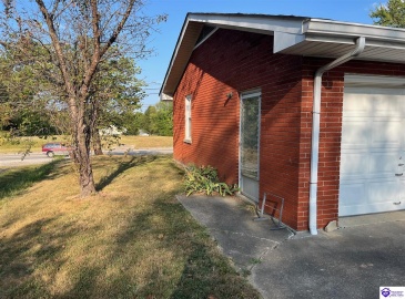 Lincoln Boulevard, Hodgenville, Kentucky 42748, ,1 BathroomBathrooms,For Sale,Lincoln Boulevard,HK24003446 Lincoln Boulevard, Hodgenville, Kentucky 42748, ,1 BathroomBathrooms,For Sale,Lincoln Boulevard,HK24003446