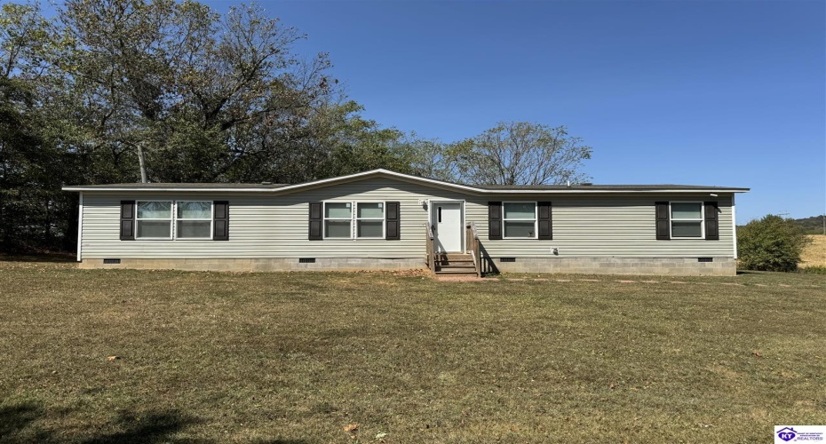 Brandenburg-Irvington Ln, Irvington, Kentucky 40146, ,2 BathroomsBathrooms,For Sale,Brandenburg-Irvington Ln,HK24003448