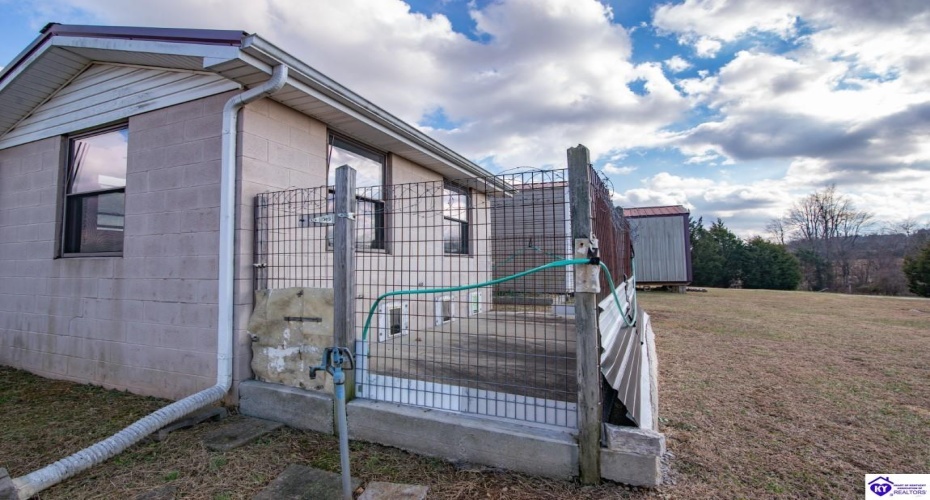 Upton Talley Road, Upton, Kentucky 42784, ,3 BathroomsBathrooms,For Sale,Upton Talley Road,HK24003457