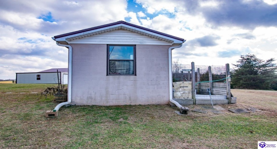 Upton Talley Road, Upton, Kentucky 42784, ,3 BathroomsBathrooms,For Sale,Upton Talley Road,HK24003457